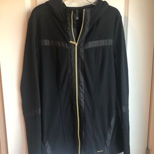 Mondetta Zip Up - size M